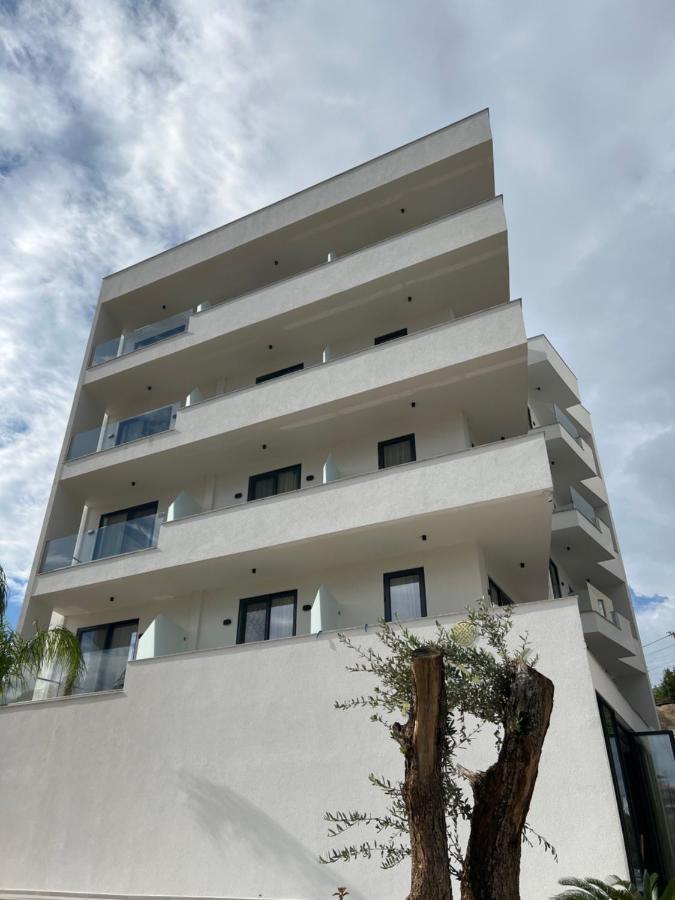 Xino Hotel Ksamil Esterno foto